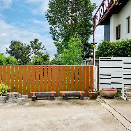 Metha Palace Sakon Nakhon Ngoại thất bức ảnh