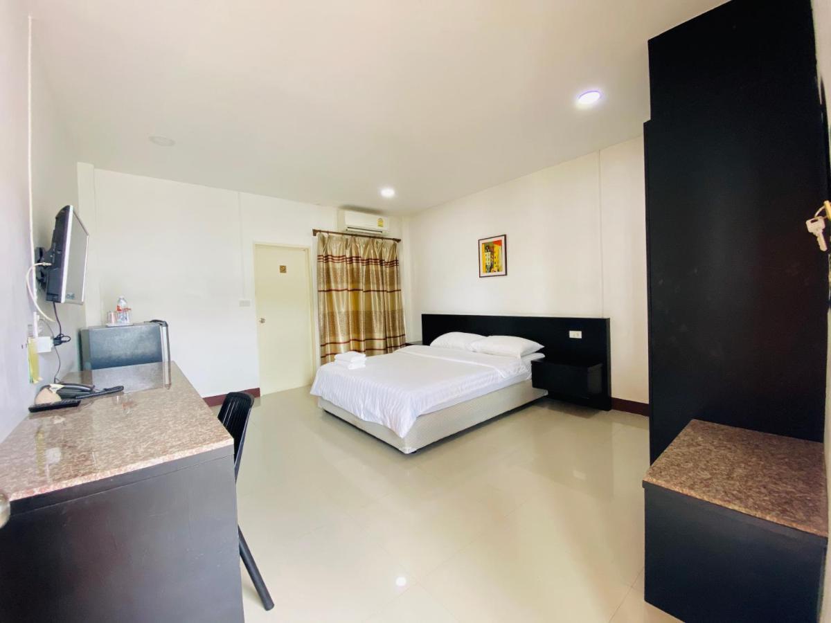 Metha Palace Sakon Nakhon Ngoại thất bức ảnh
