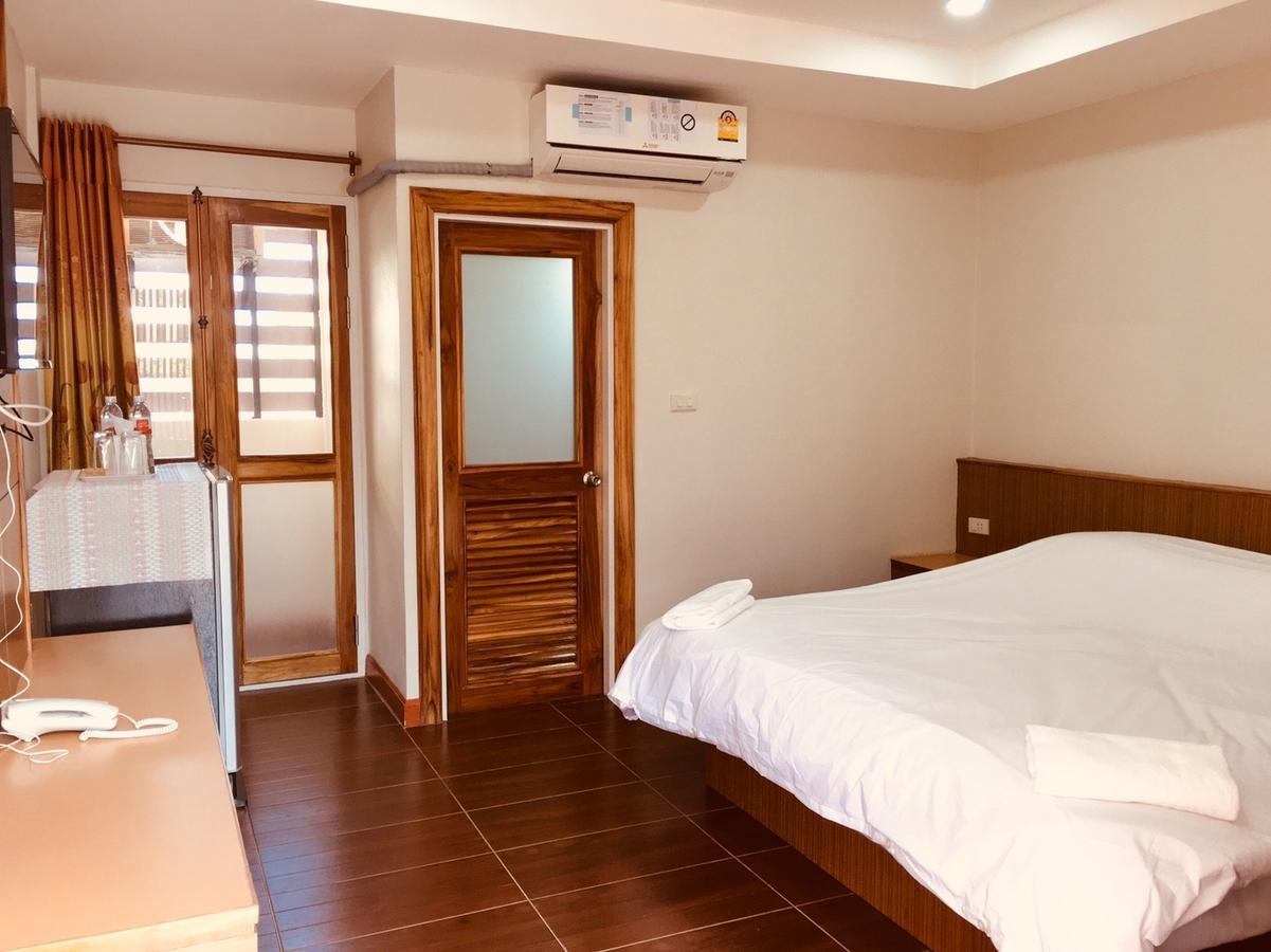 Metha Palace Sakon Nakhon Ngoại thất bức ảnh
