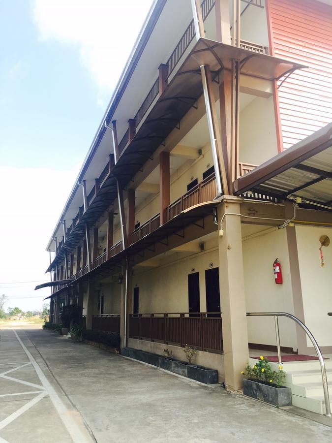 Metha Palace Sakon Nakhon Ngoại thất bức ảnh